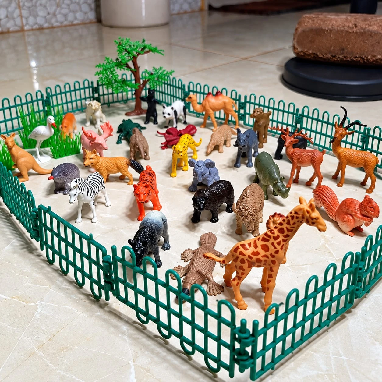 Miniature 32 Piece Animal Set